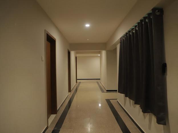 Hotel Royal Orbit راجكوت المظهر الخارجي الصورة